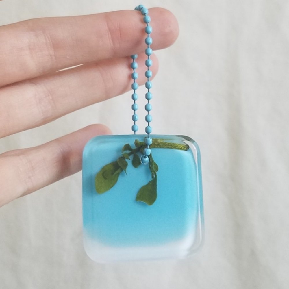 Real Preserved Mistletoe Keychain- Square